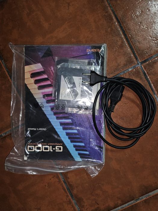 Teclado Roland G-1000