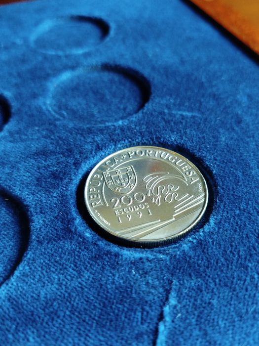 Moeda comemorativa de 200 Escudos- Cristóvão Colombo