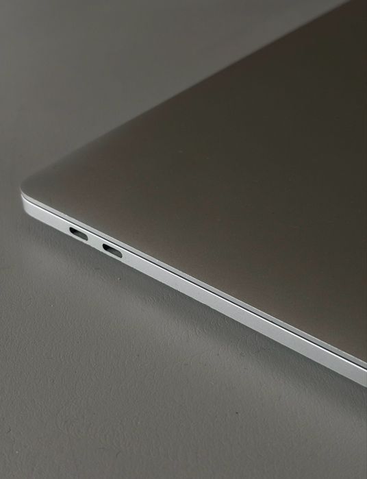 MacBook Pro (Processador M1) Bateria a 100%