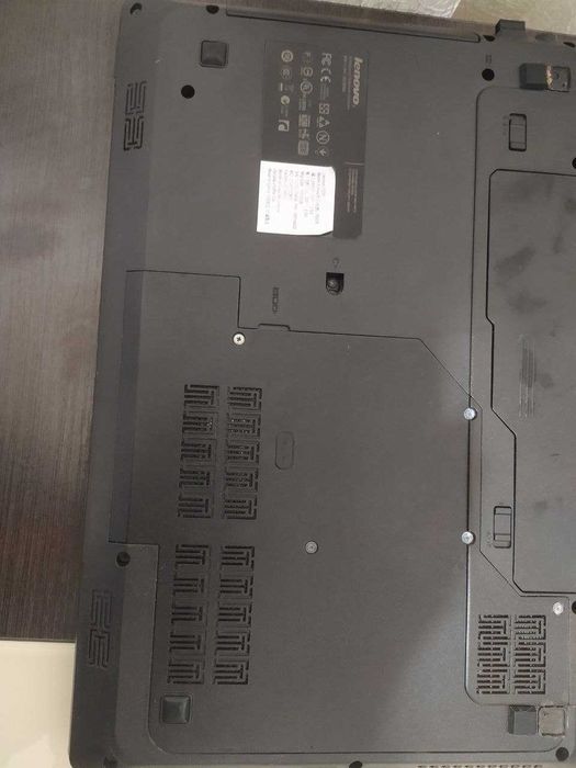Продам недорого ноутбук Lenovo G570