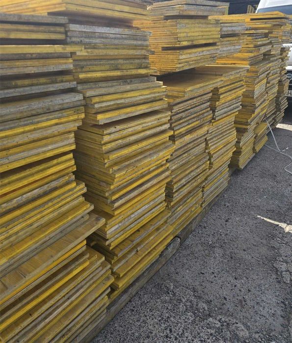 Blaty Sklejka Dźwigary Podpory Stemple Rusztowania Głowice Trójnogi