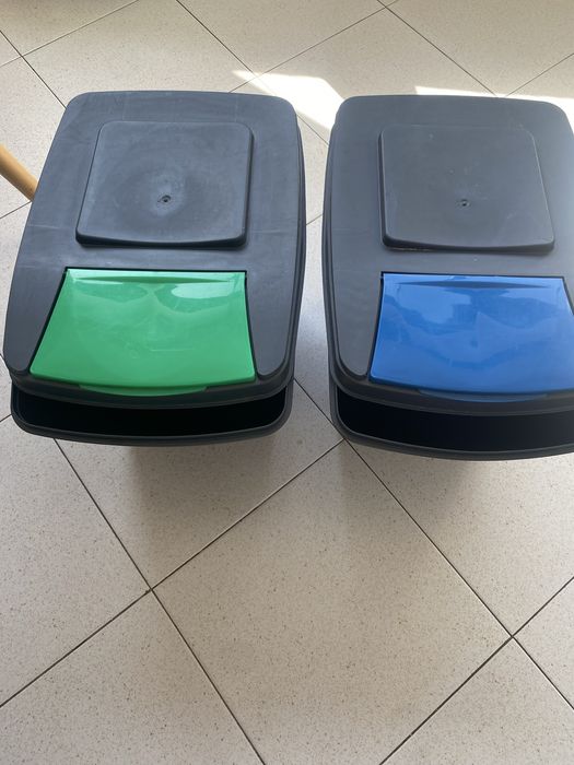 Caixote de lixo reciclavel