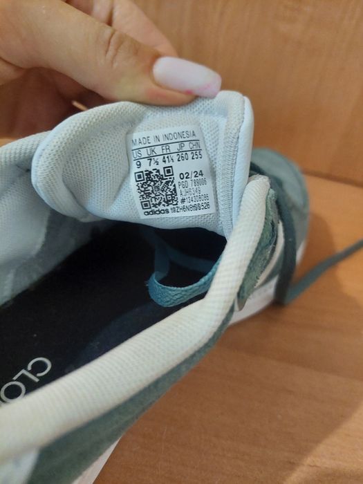 Кросівки adidas весна-осінь