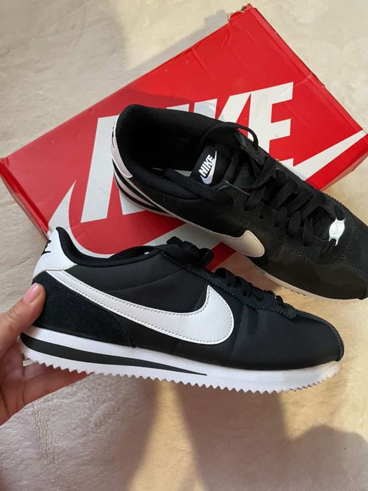Кросівки Nike Cortez Black / White — Оригінал