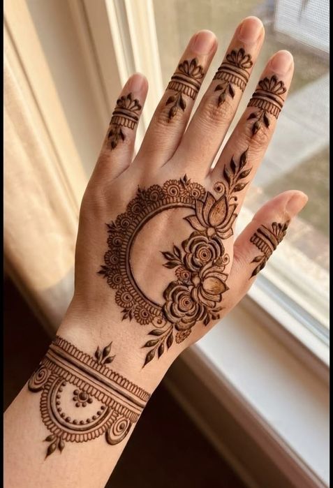 Henna design service
