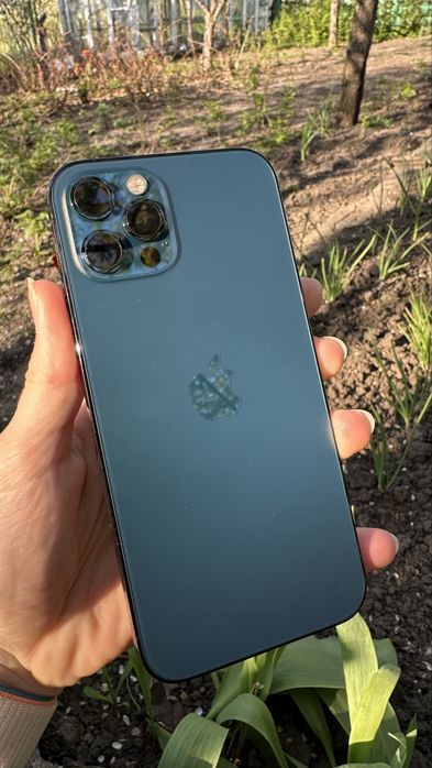 Продам IPhone 12 Pro 256 GB,б/у