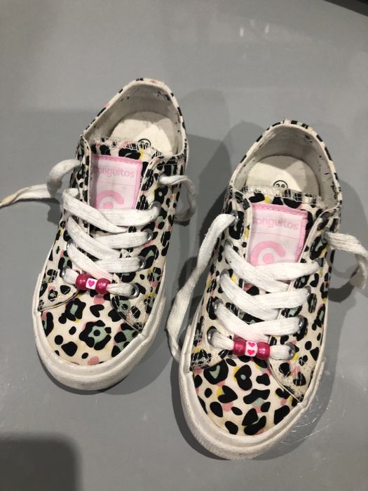 Vendo sapatilhas da marca conguito tamanho 28 em bom estado