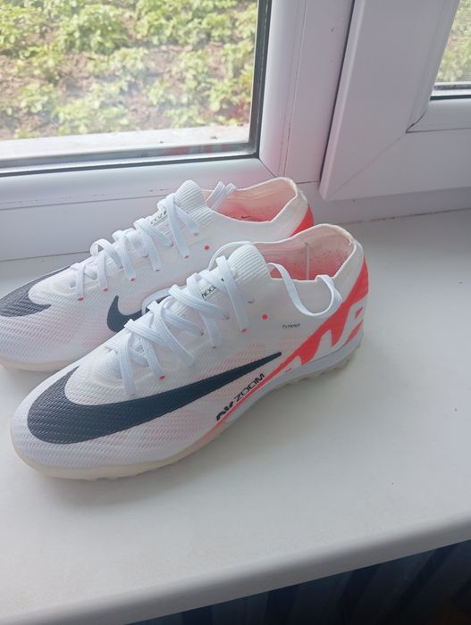 Сороконіжки Nike Air Zoom