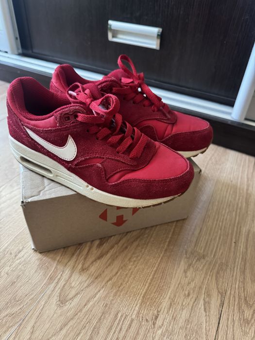 Кросівки жіночі nike air max