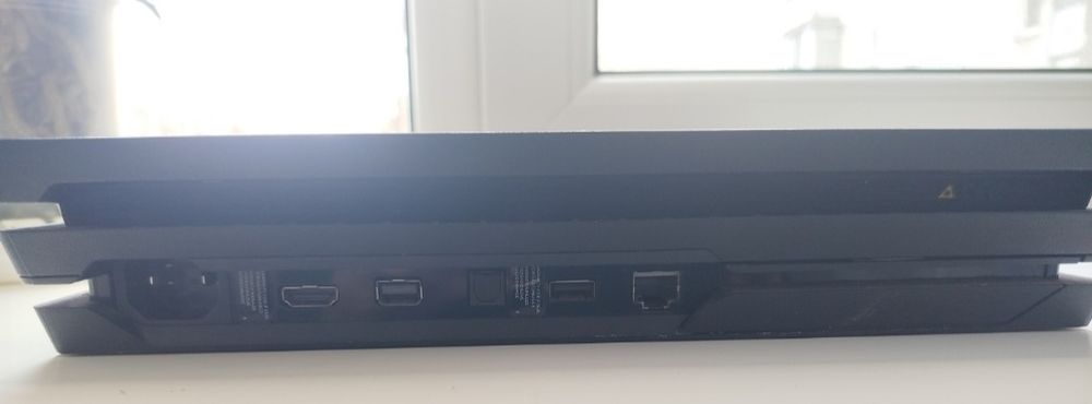 Playstation 4 Pro 1 Тб