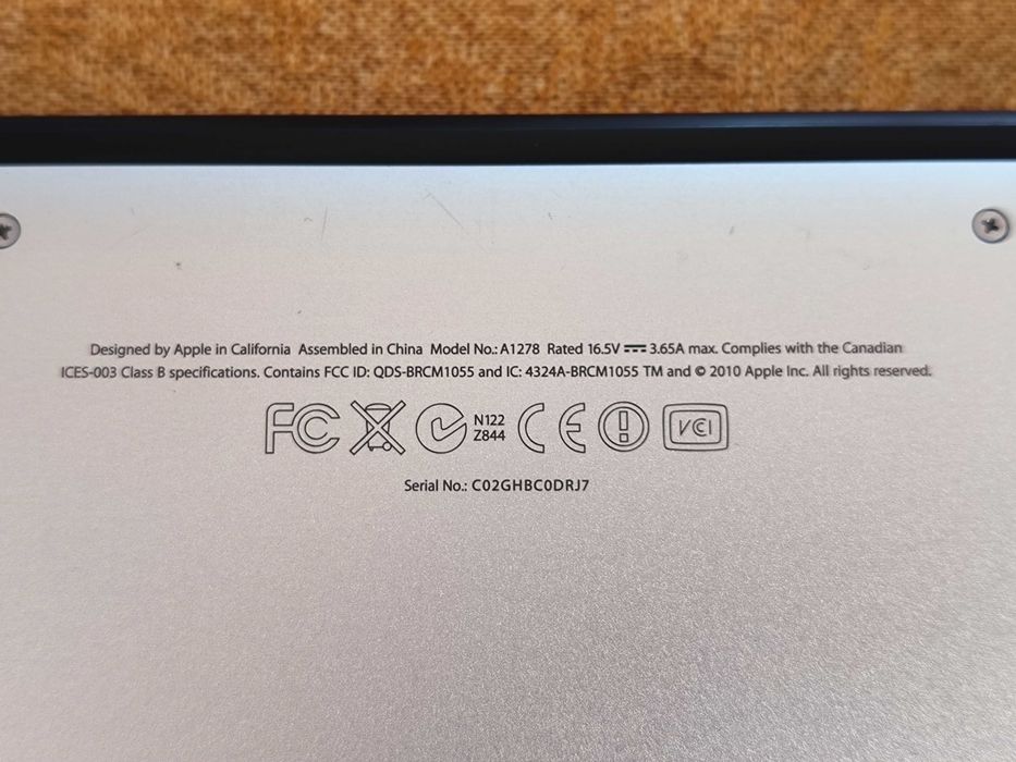 Apple MacBook - 13" - Mod. A1278