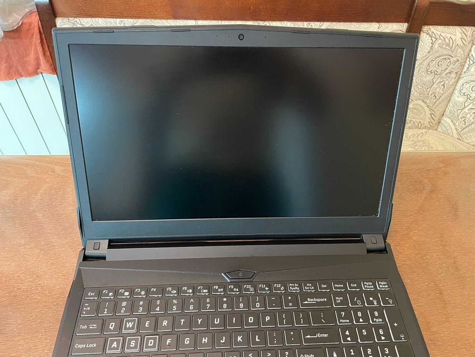 Ноутбук 15" FHD IPS Clevo N850HZ (i7-7700HQ/16/SSD256/Intel UHD)