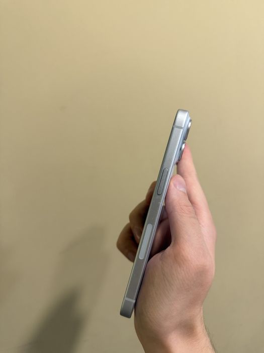 Б/у Iphone 15 128 Blue гарний стан