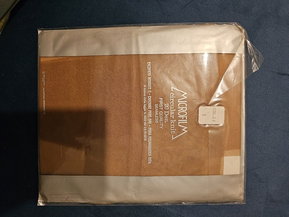 2 pary Pończochy do pasa  z włókna poliamidowego z 1973 roku