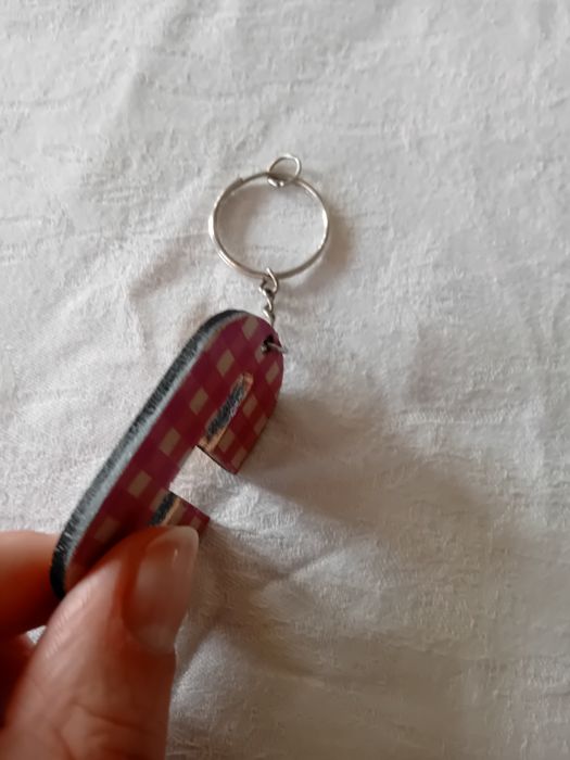 Porta chaves rosa letra C
