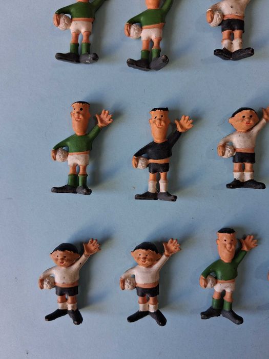23 Bonecos PVC Jogadores de Futebol Anos 70 Muito RAROS