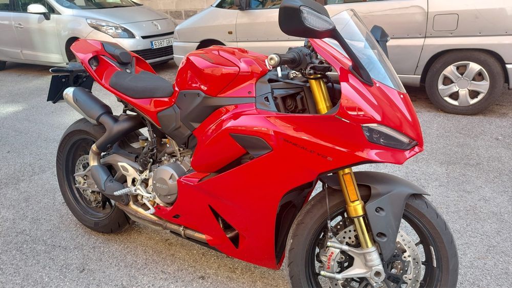 Ducati Panigale v2s