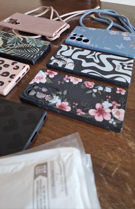 Capas Novas p telemóvel Samsung S22 Ultra (cada uma a 5€)