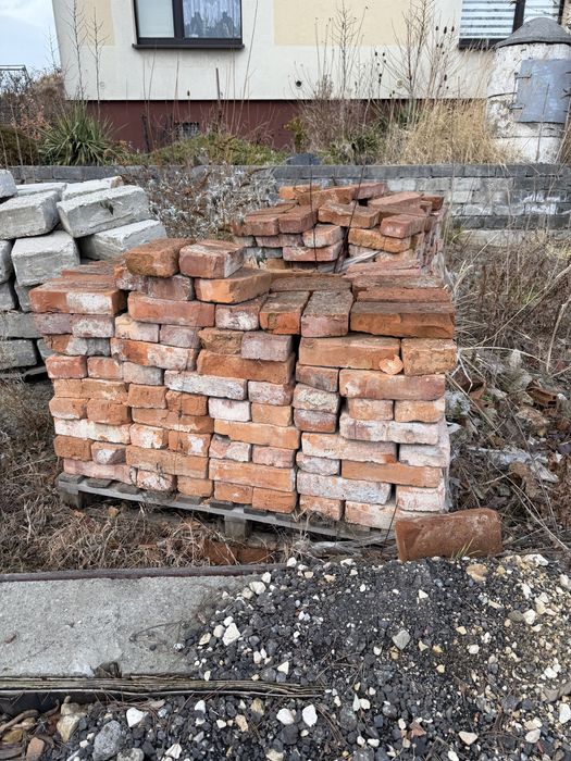 Cegła rozbiórkowa – stara