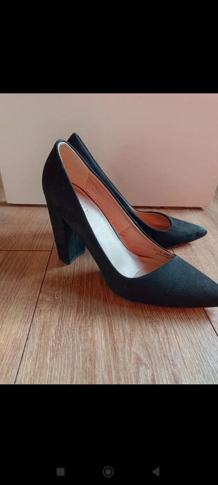 Nowe czółenka firmy Mohito r. 39