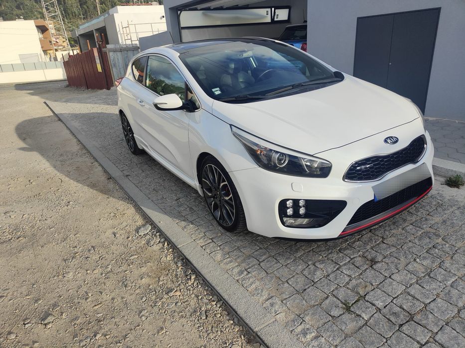 Kia Ceed GT 1.6 T-GDI (204cv)