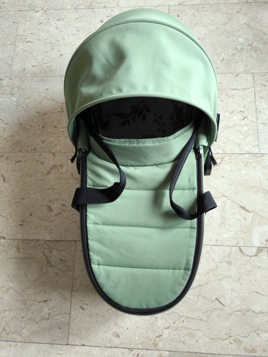 Люлька Yoyo babyzan Bassinet зелена peppermint