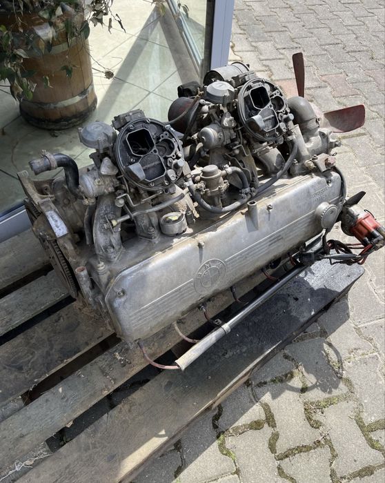 BMW E3  3.0s 1975r.  Plus dodatkowy silnik