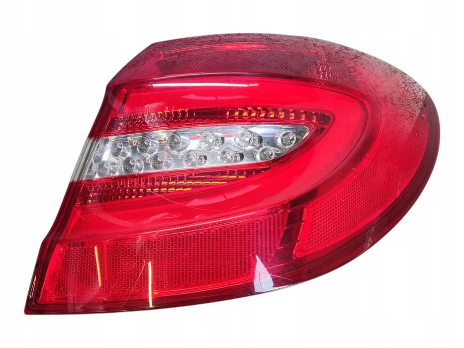 Mercedes B Klasa W246 Lampa Prawa Tylna TYŁ A2468200664