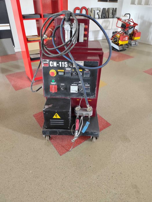 CN115 Equipamento, Injeção, lavagem, espuma de poliuretano bi-comp.