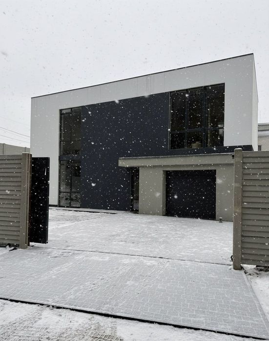 Нова пропозиція на ринку нерухомості. Двоповерховий будинок. Жихор-2.