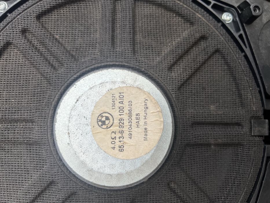 Продам динамік сафбуфер до bmw e60