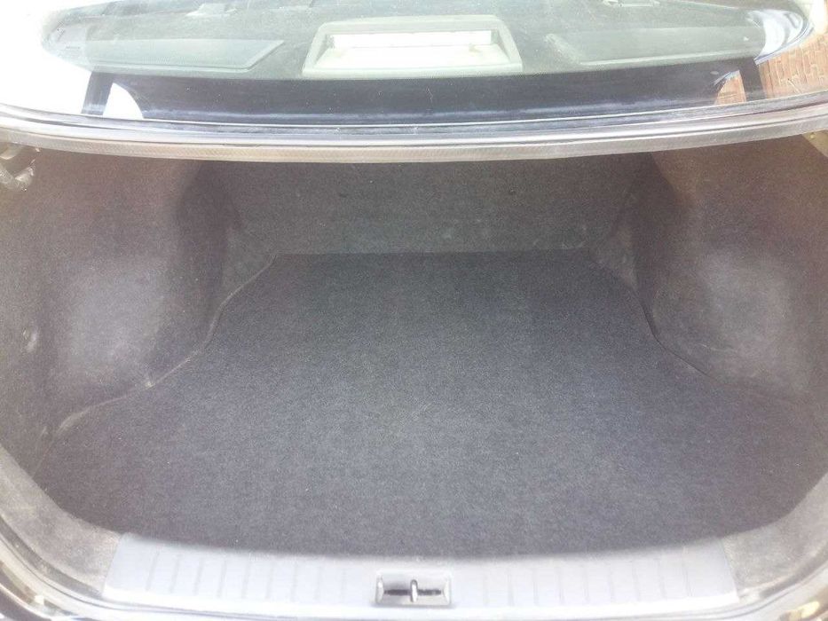 Nissan Sylphy — надёжный электрический седан (2019 года)