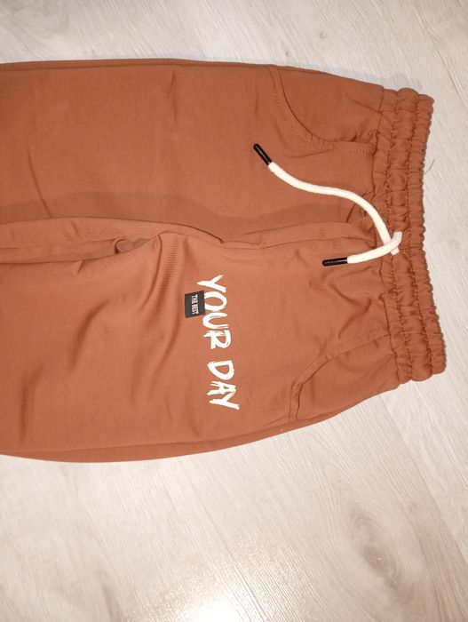 Dres 134 chłopiec