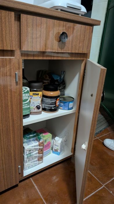 Móvel de cozinha rustico em excelente estado