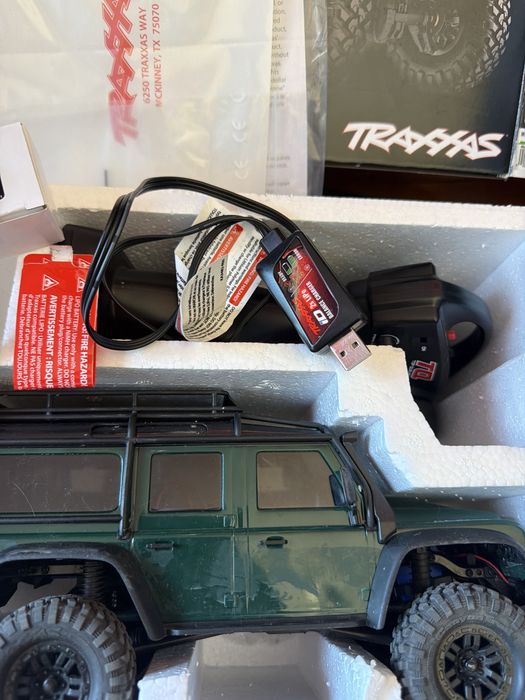 RC Defender Traxxas