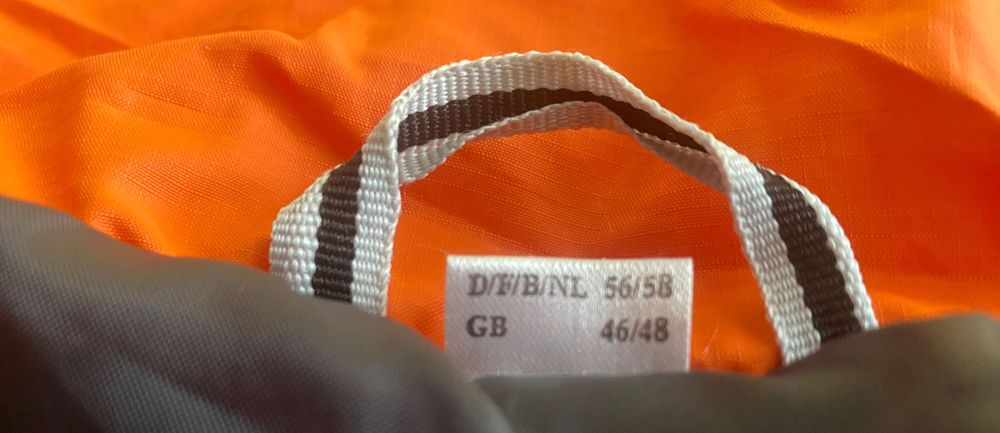 Продам чоловічу куртку