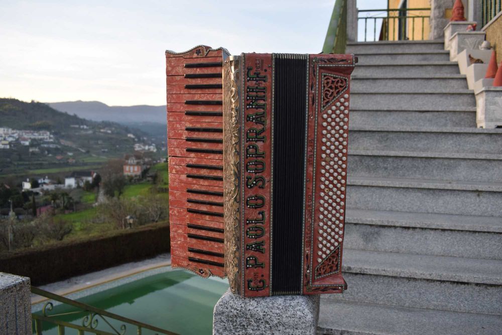 Acordeao Paolo Soprani