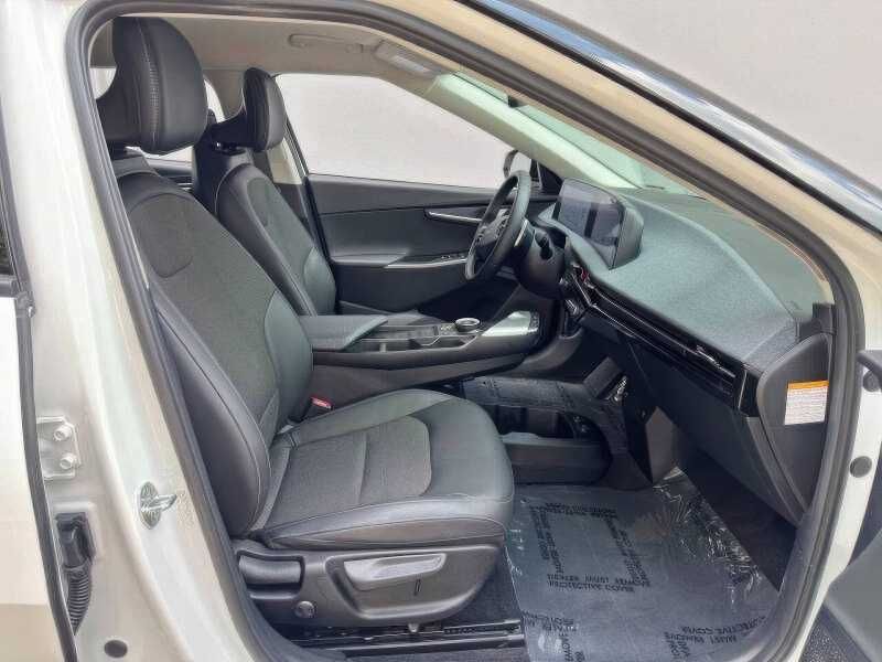 2024 Kia EV6 Light