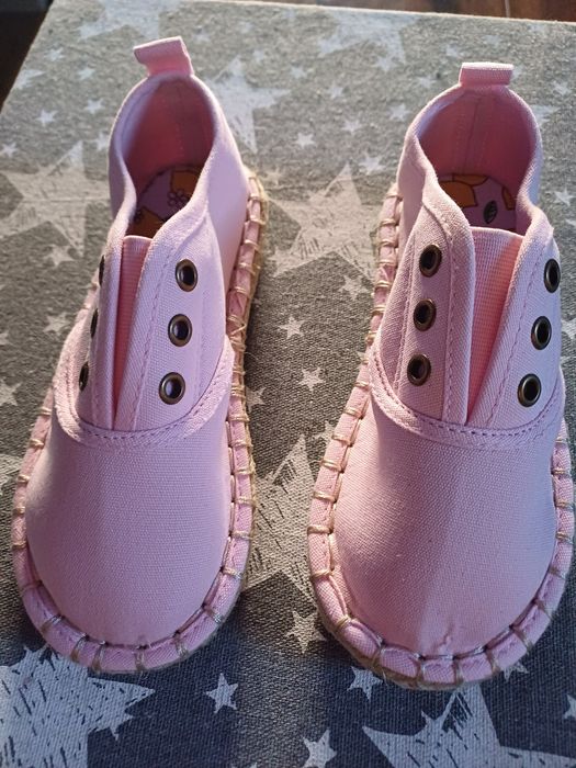 Tenisowki Nowe Reserved 27r