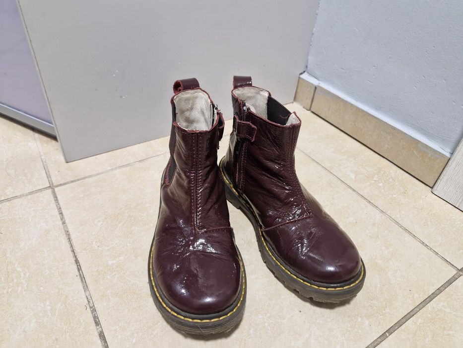 Buty dziewczęce rozmiaru 26