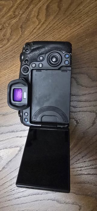 Vendo Canon r5 com 2 baterias