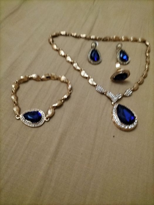 Colares para mulheres.