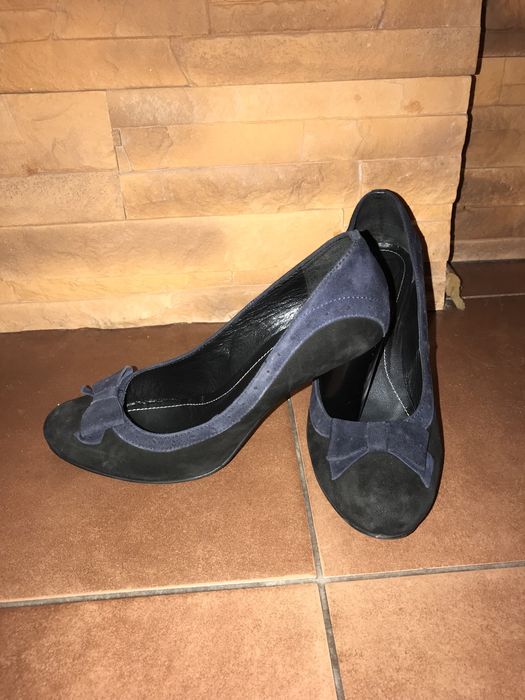 Buty na szerokim obcasie