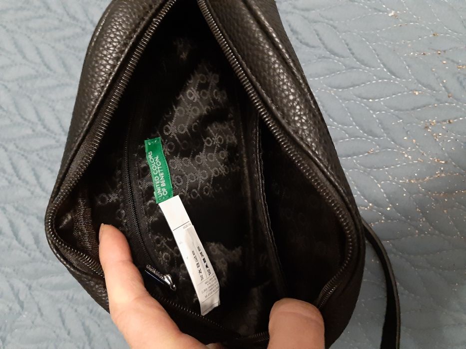 Mala pequena a tiracolo Benetton