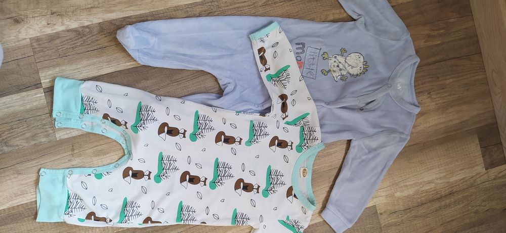 Bodies e babygrows 6-9 meses