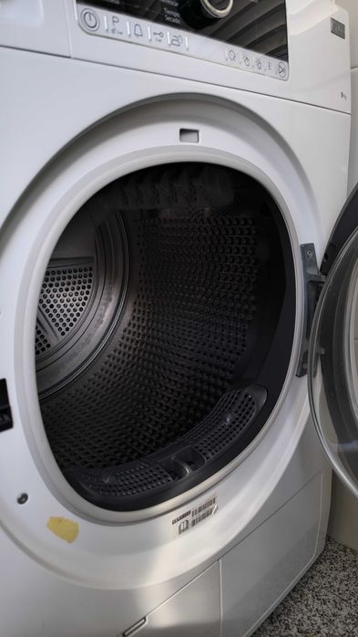 Máquina de secar roupa