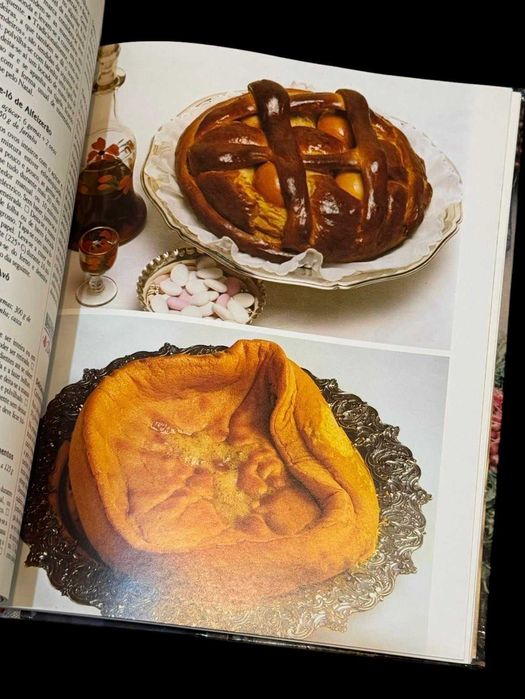 "Traditional Portuguese Cooking" de Maria de Lourdes Modesto -> NOVO
