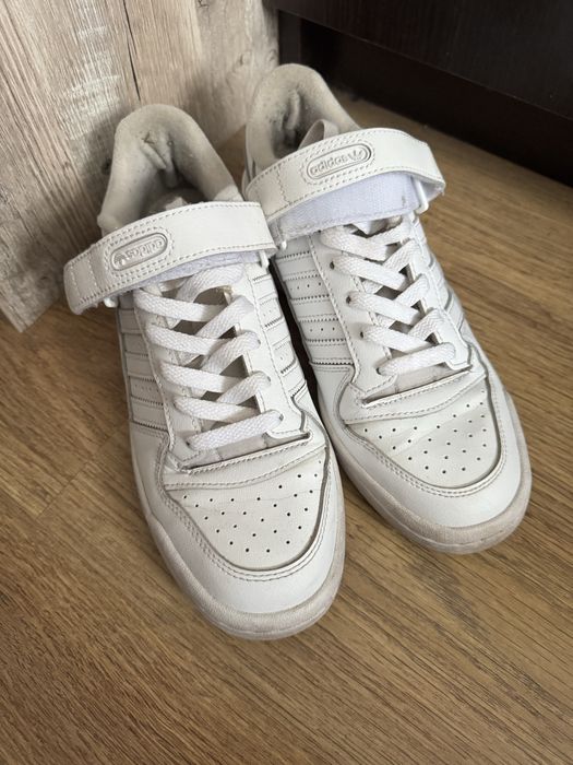 Adidas кроссовки