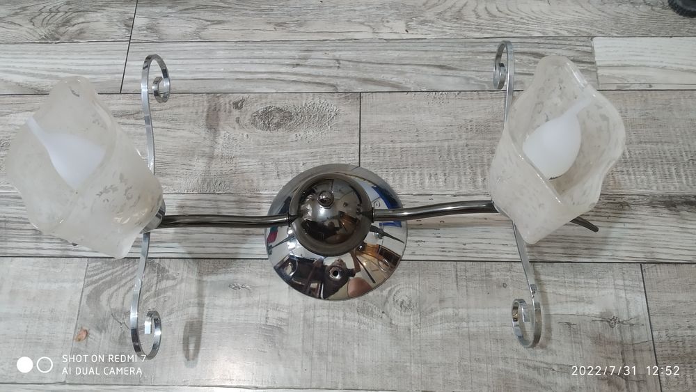 Люстра на дві лампи