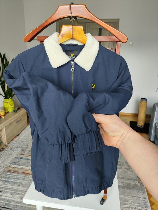 Продам куртку бомбер Lyle & Scott
SHEARLING LINED
BOMBER TAKKI NAVY